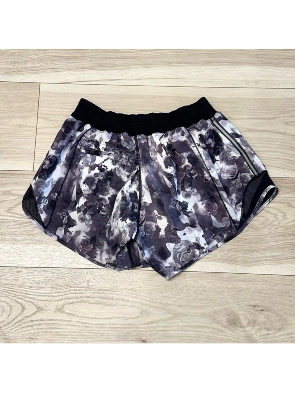 Lululemon Women’s Hotty Hot Athletic Short